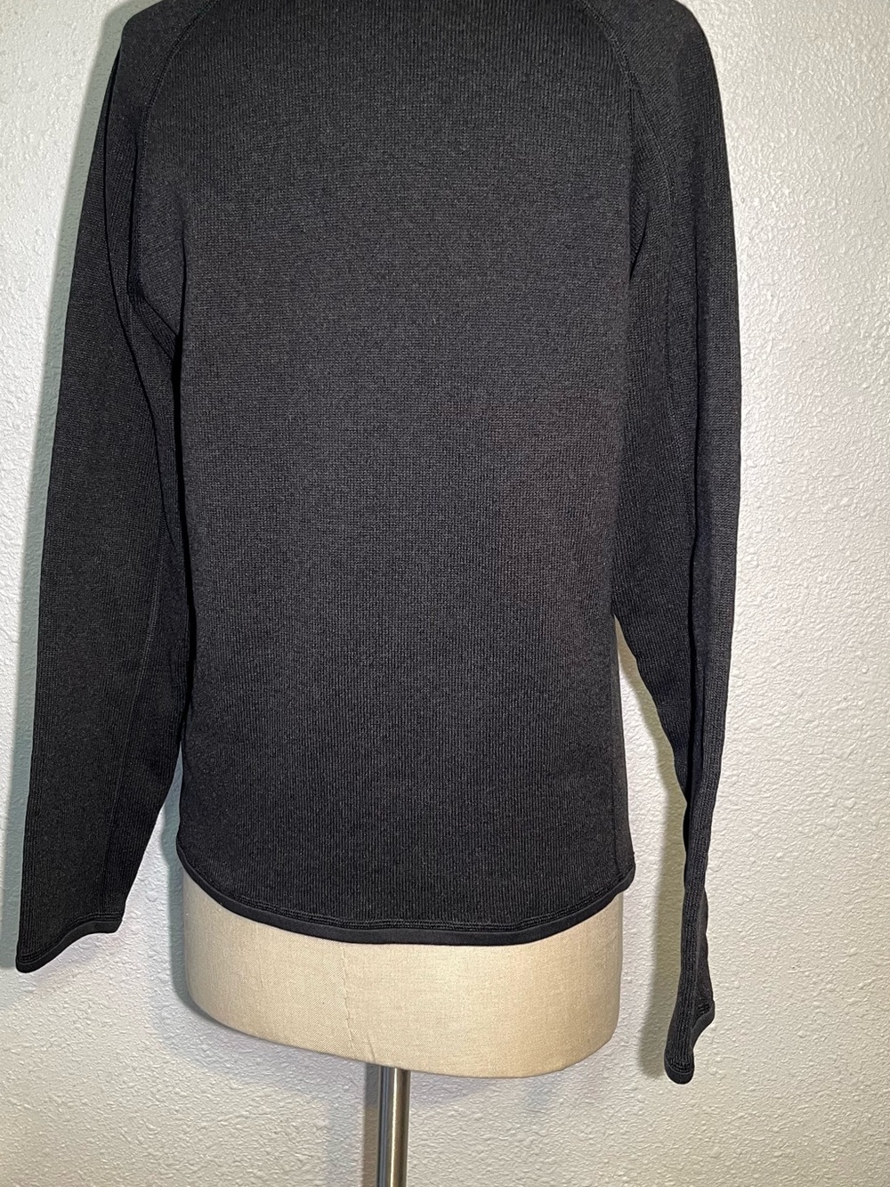 Patagonia men’s better Black Quarter-Zip Fleece Pullover size small - Picture 2 of 6